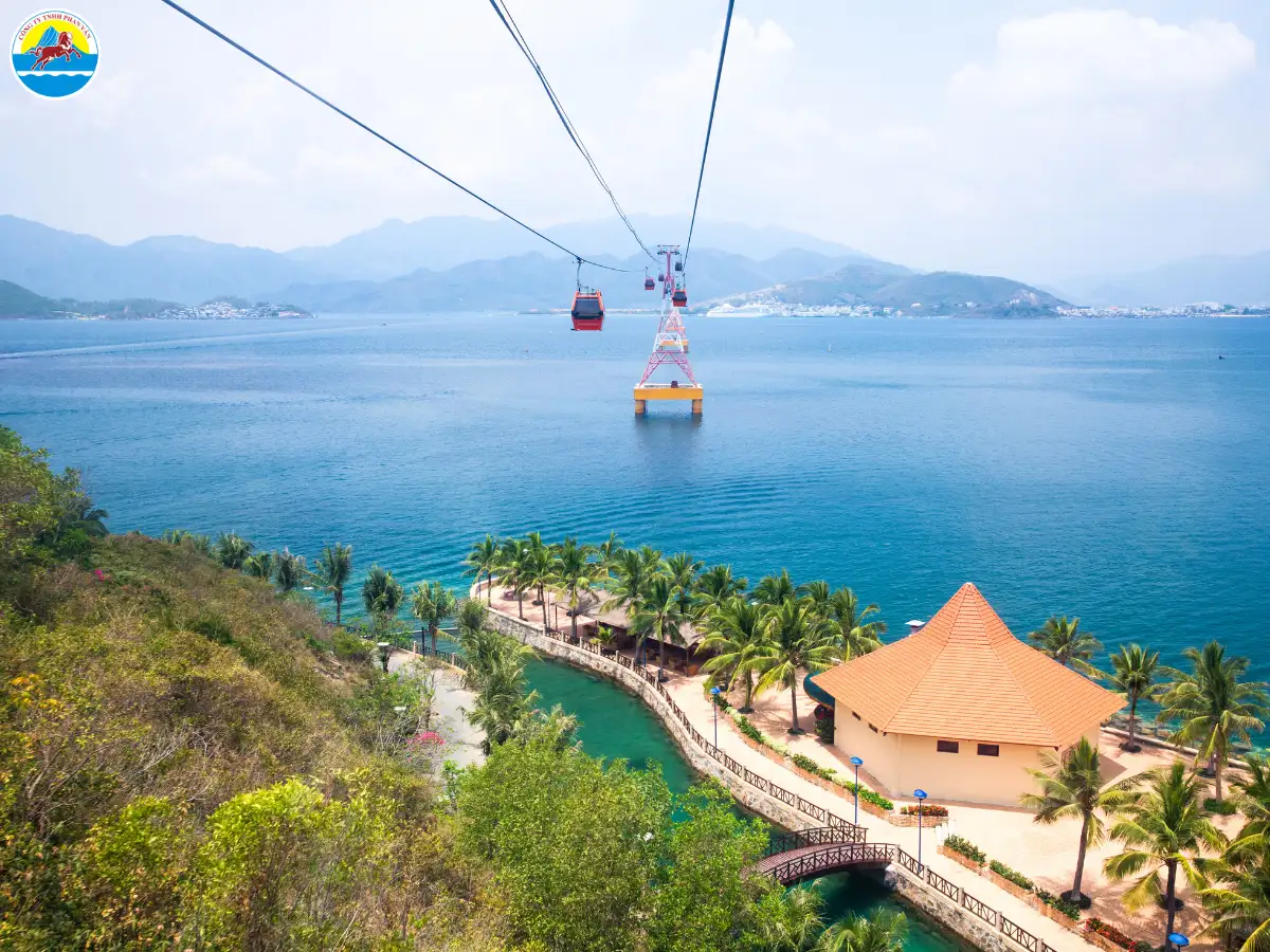 có nên đi nha trang tháng 12