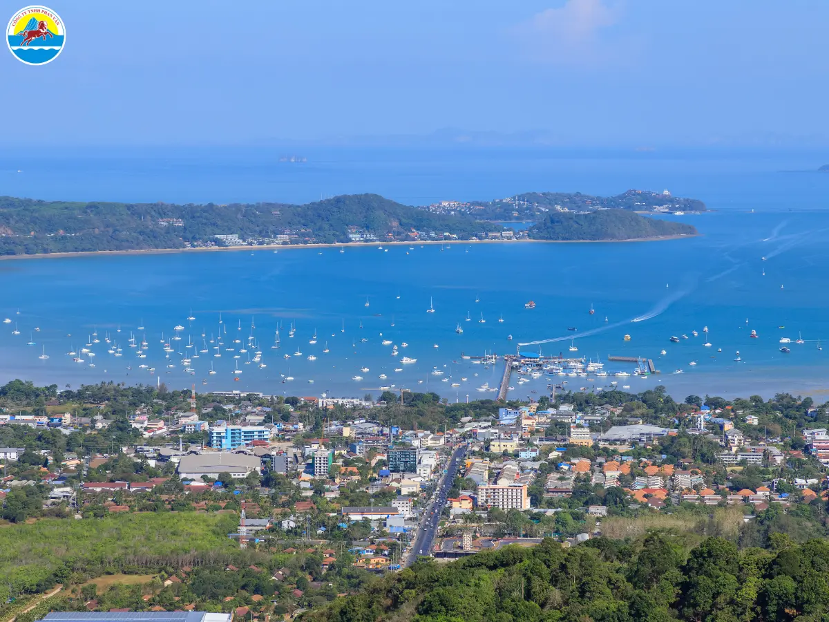 nha trang tháng 9​