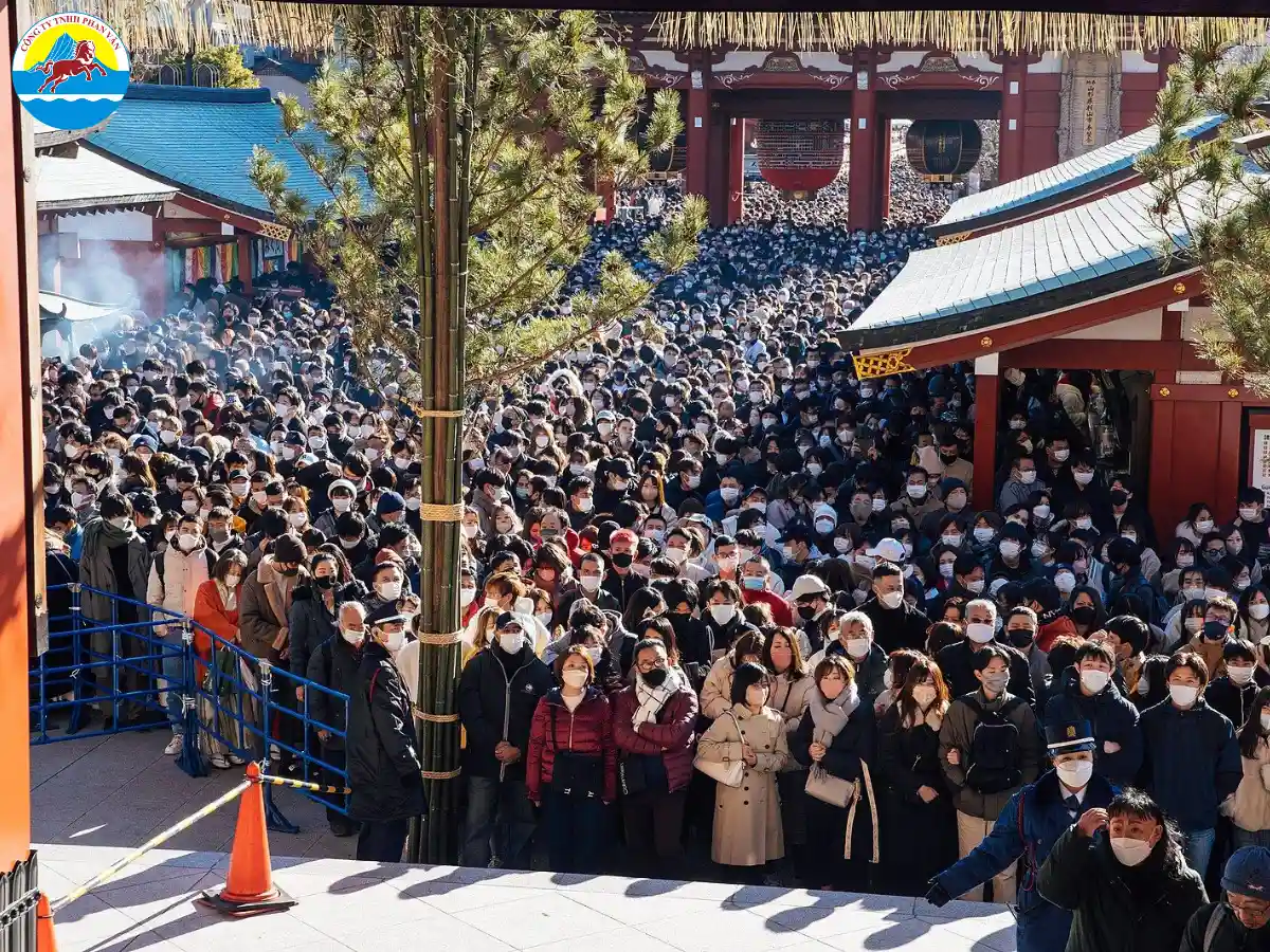 Hatsumode là phong tục viếng đền chùa đầu năm của người Nhật