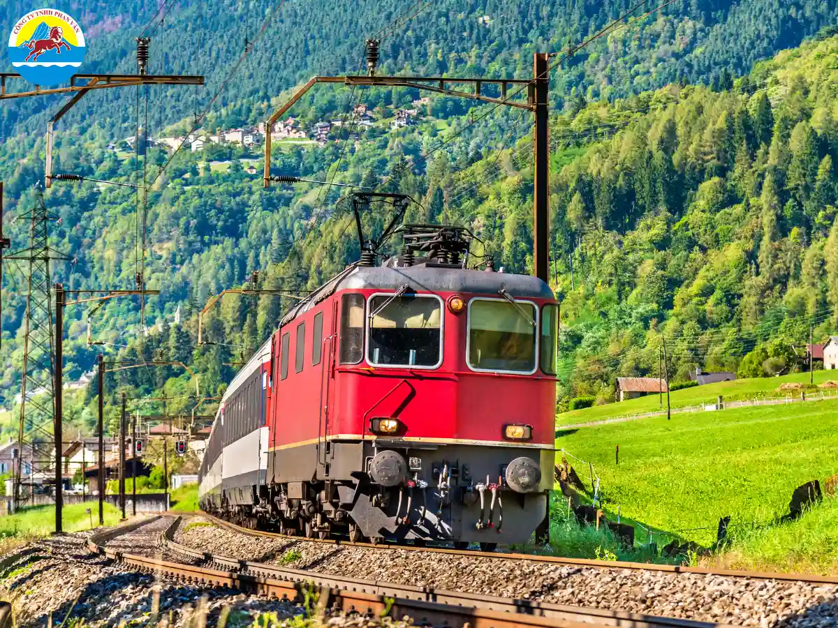 Đi tàu cao tốc đến thủ phủ Hohhot của Nội Mông