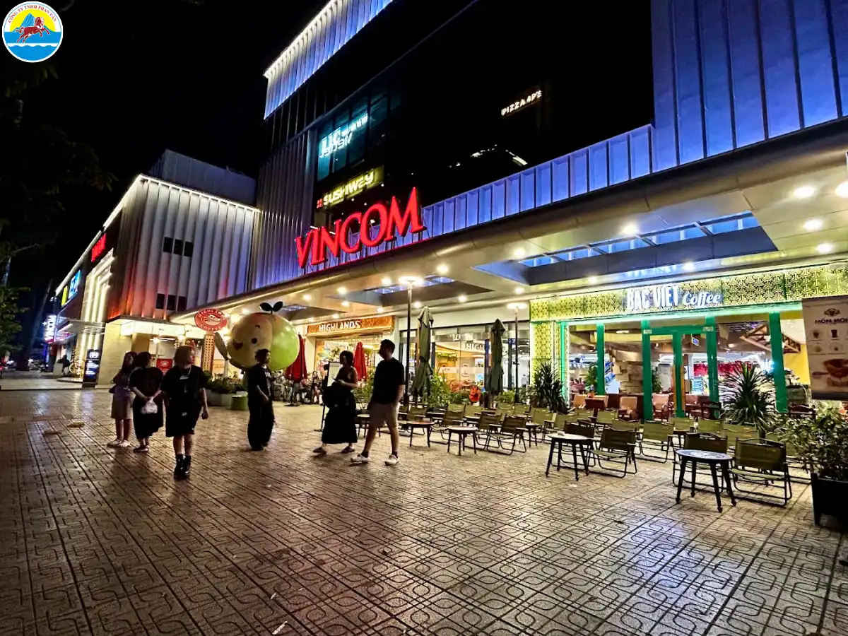 du lịch quận 10​