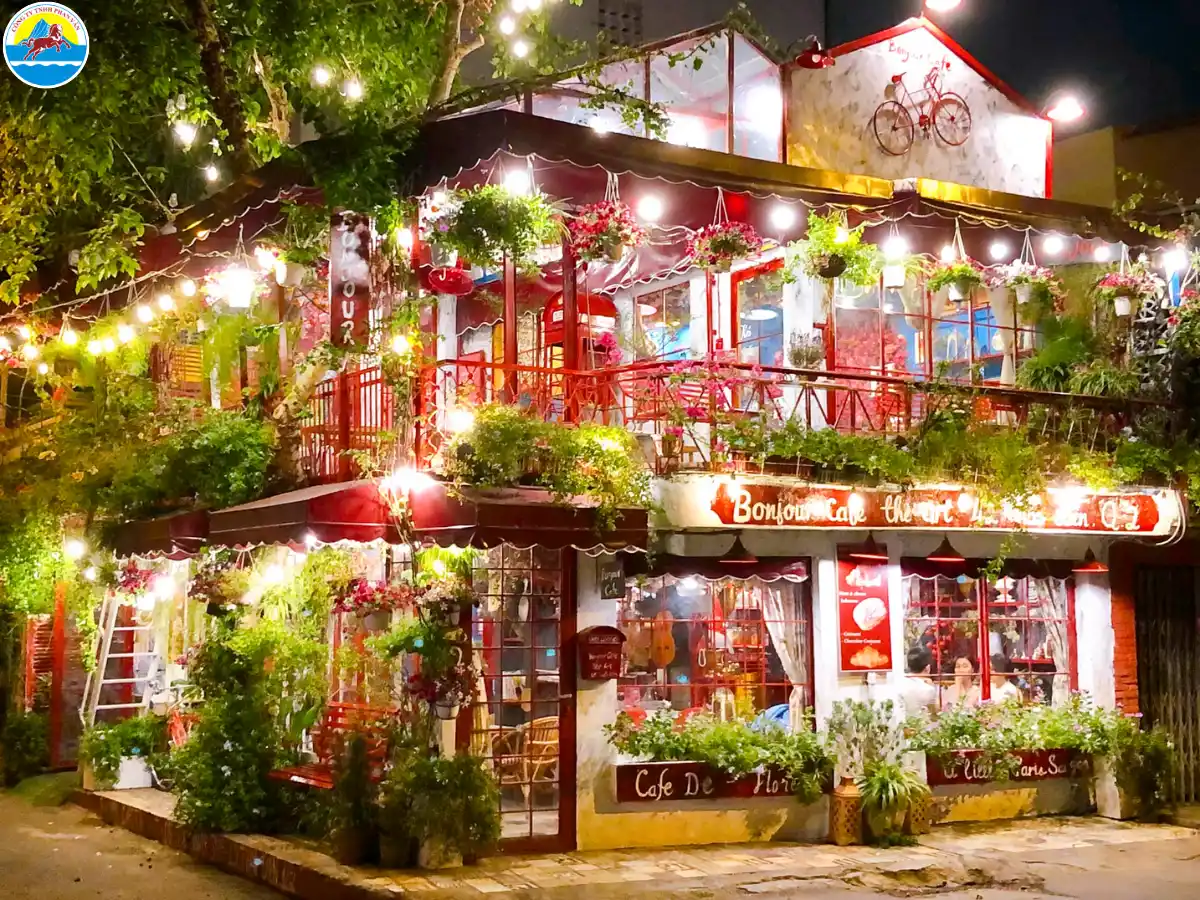 du lịch quận 2​