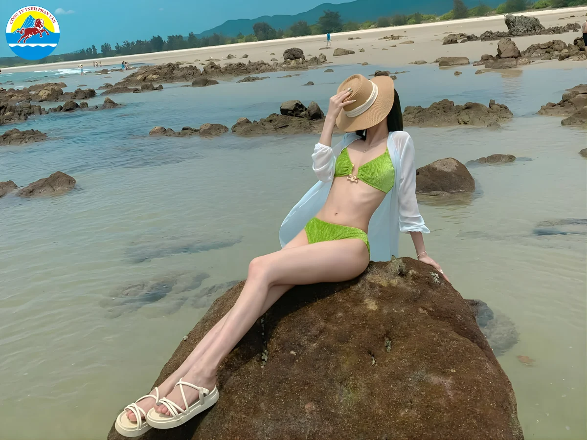 du lịch Quan Lạn