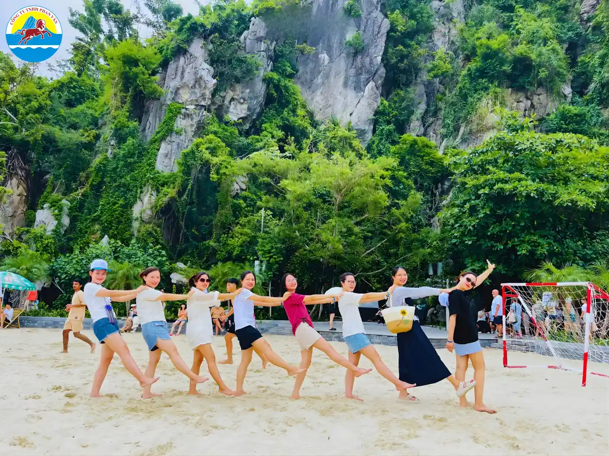 du lịch Quảng Ninh 1 ngày​