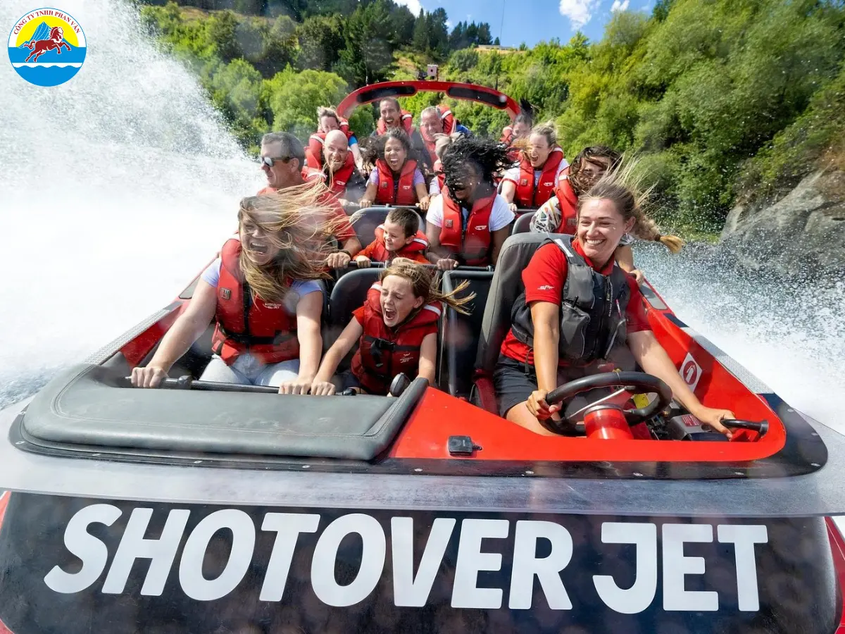 Tham gia chuyến đi Shotover Jet