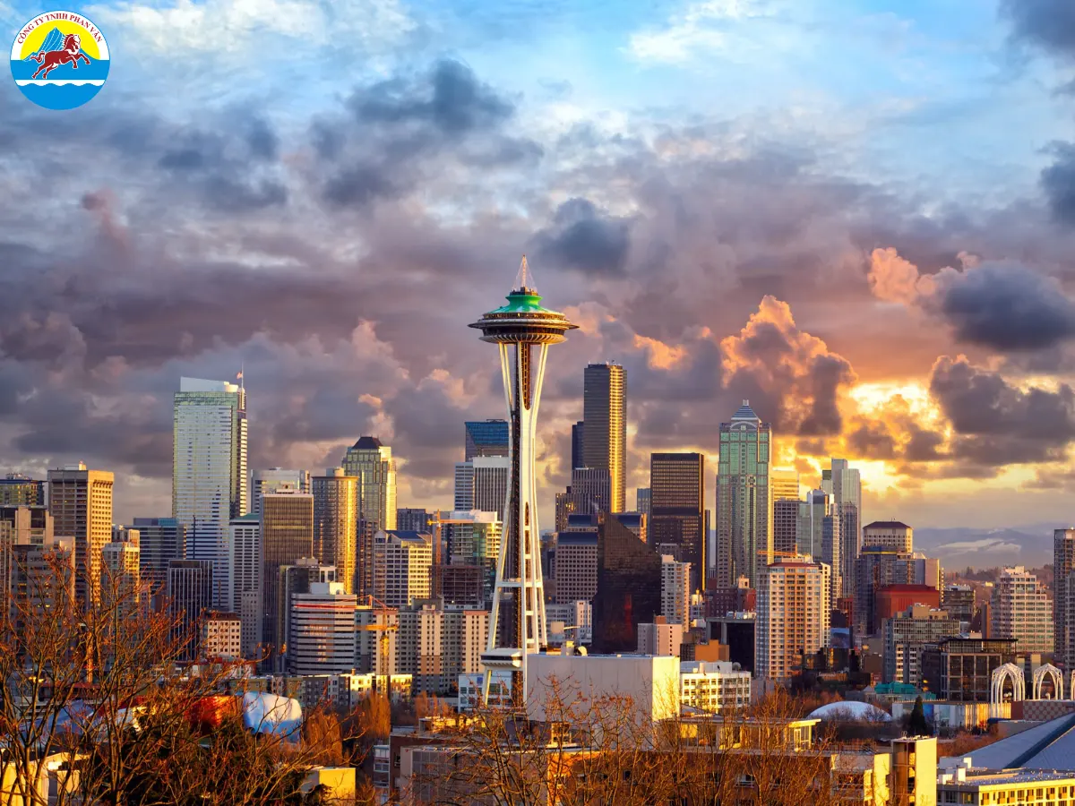 Seattle nằm giữa núi non và vịnh biển Puget Sound