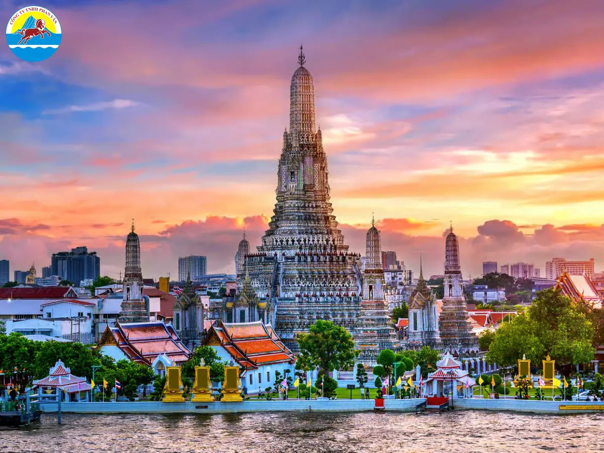 Tour du lịch trọn gói của Phan Văn Travel luôn chuyên nghiệp, an toàn