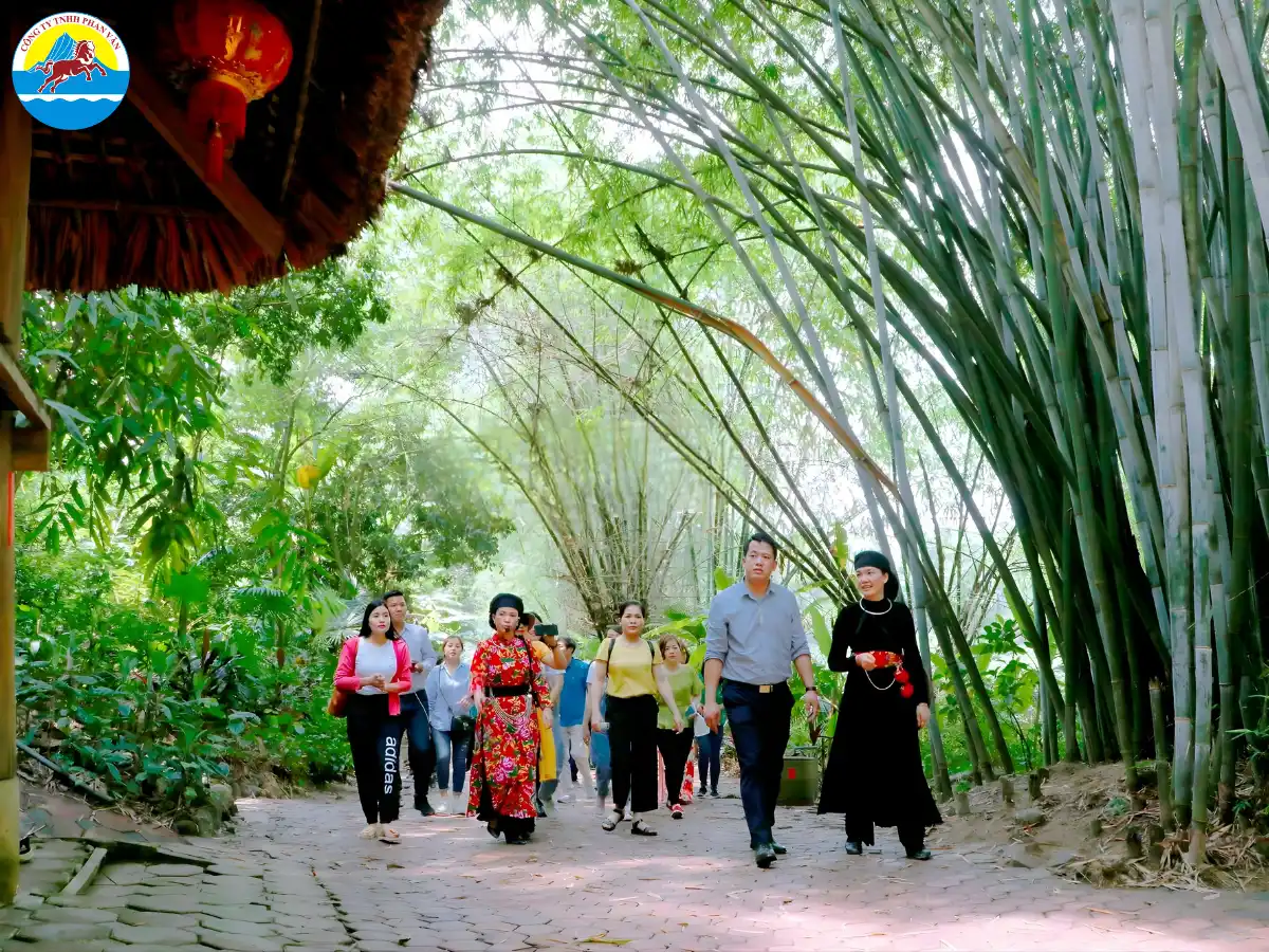 Giá vé tham quan tương đối phù hợp với mọi du khách