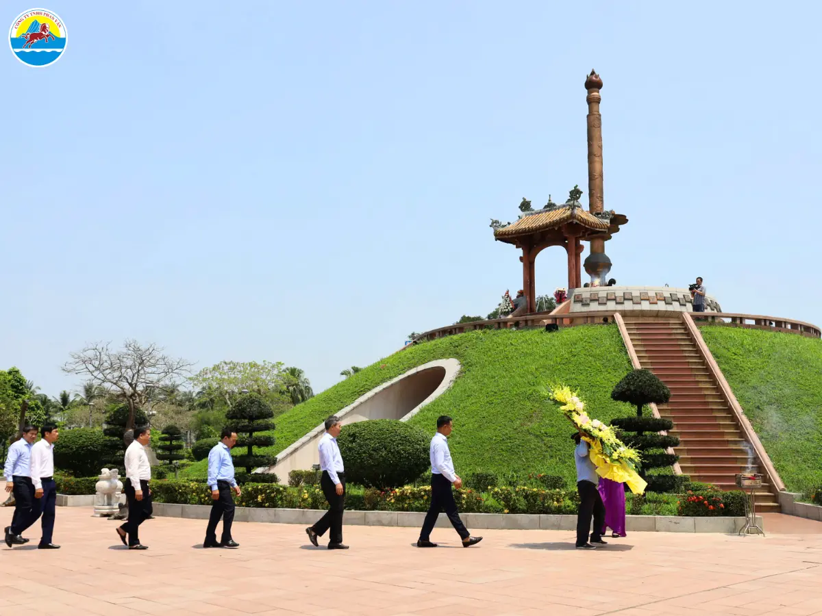 du lịch thành cổ quảng trị​