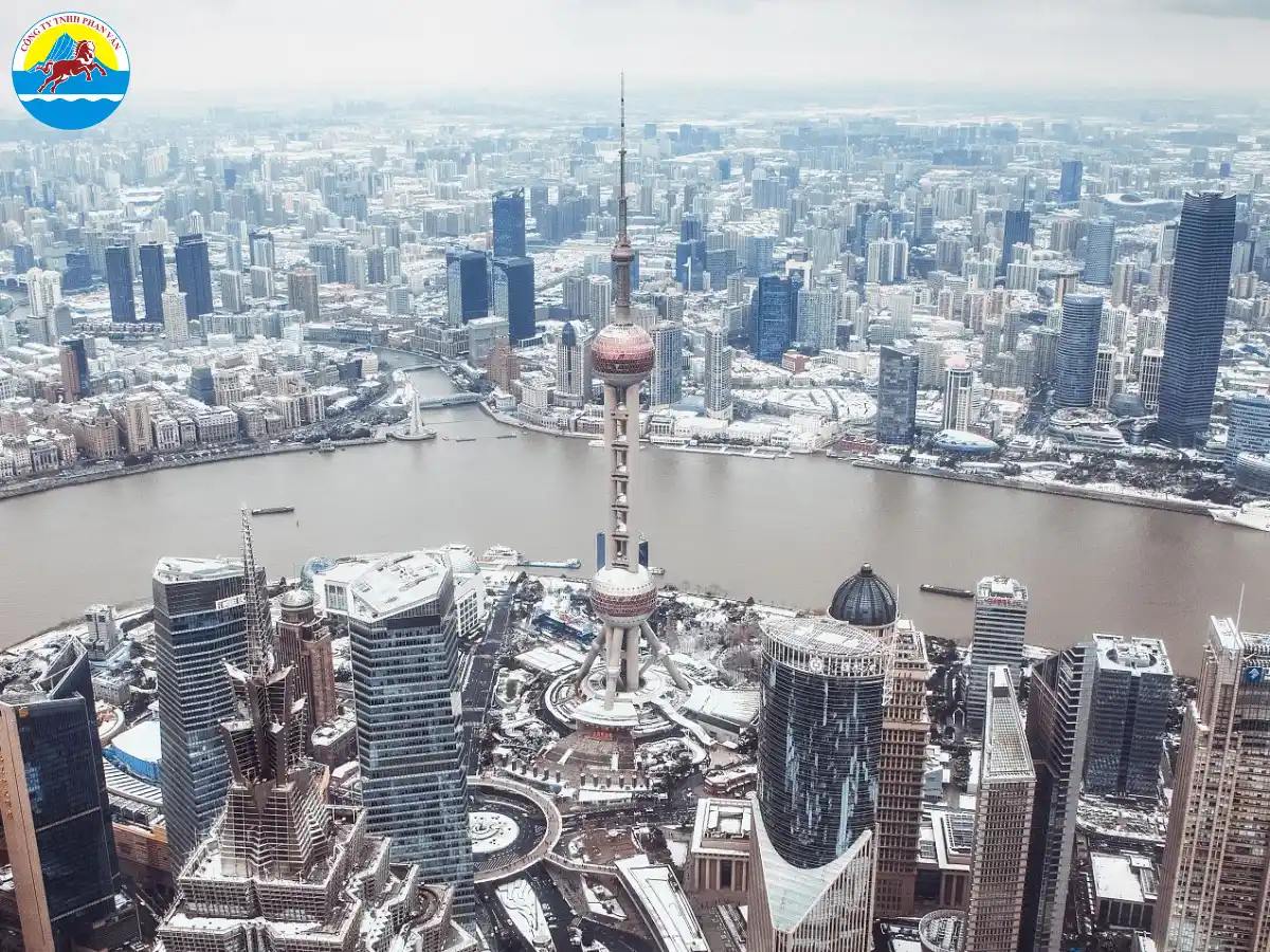 Ngắm Thượng Hải mùa đông với sương mù và tuyết