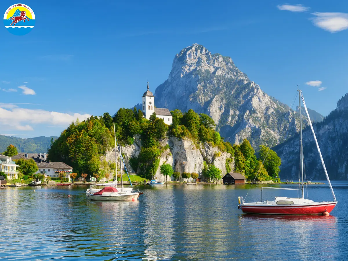 Hai mùa chuyển tiếp mang đến sự cân bằng giữa thời tiết và chi phí