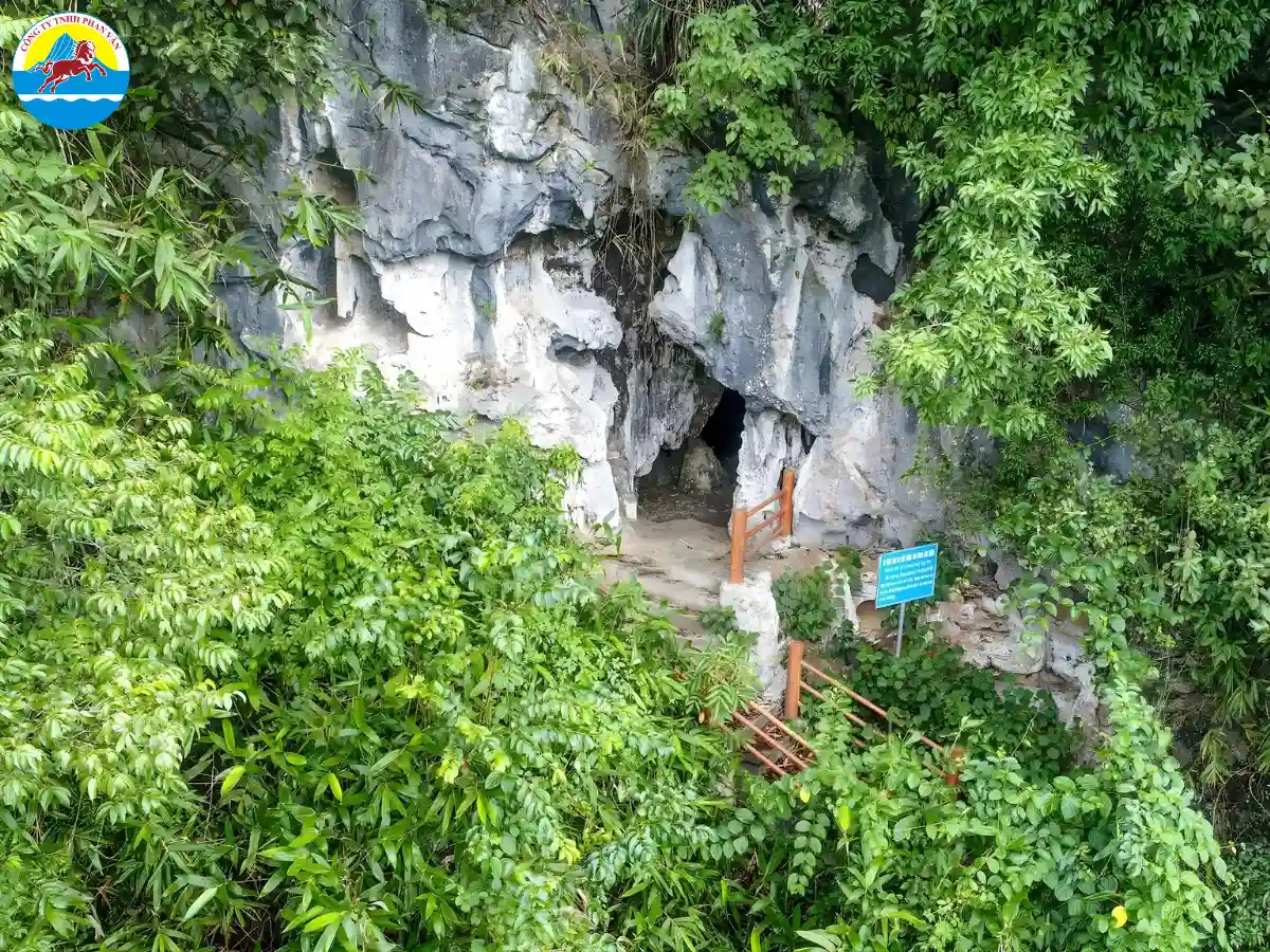 Hang Cốc Mười