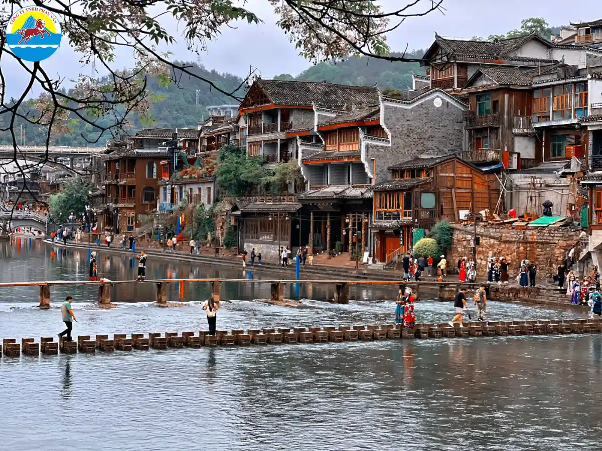 Phan Văn Travel cung cấp dịch vụ thiết kế lịch trình dựa trên yêu cầu của du khách