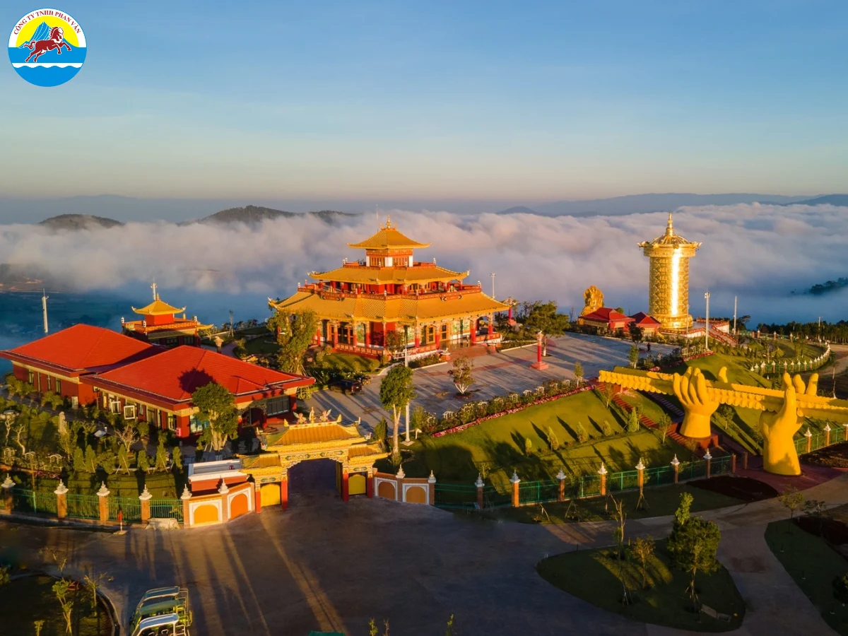 Đại Bảo Tháp Pha That Luang (Thạt Luổng)