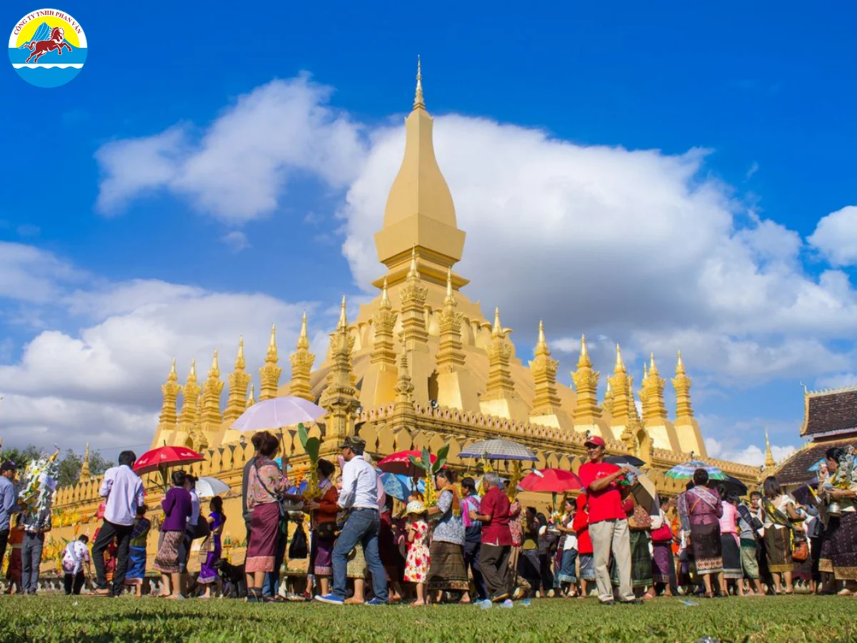 Viêng Chăn - thủ phủ và thành phố đông dân nhất Lào