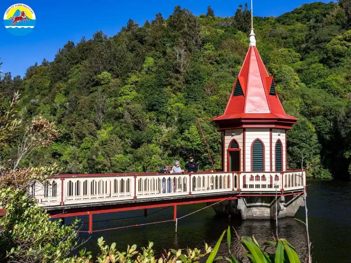 Khu bảo tồn thiên nhiên Zealandia Ecosanctuary