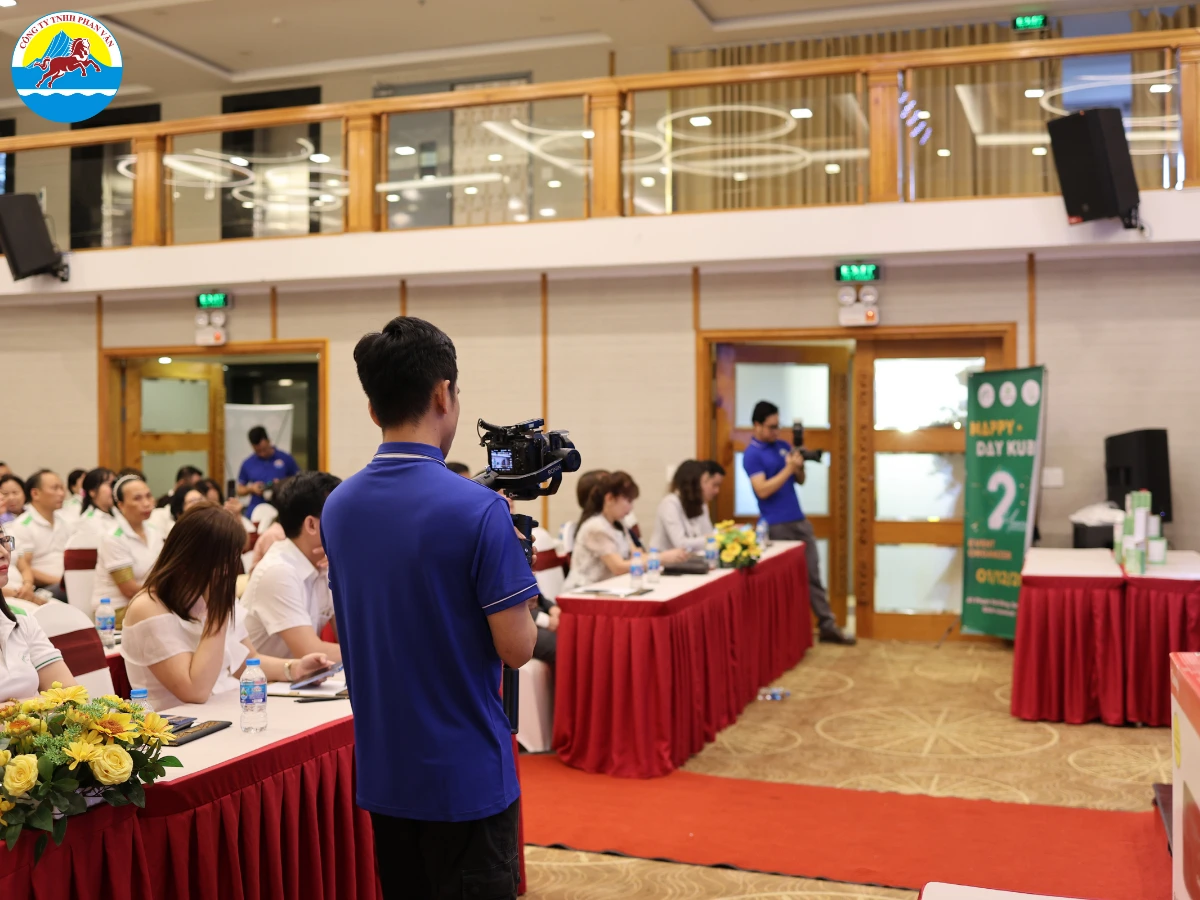 Phan Văn Travel là đơn vị địa phương có thâm niên cung cấp dịch vụ tổ chức sự kiện chuyên nghiệp