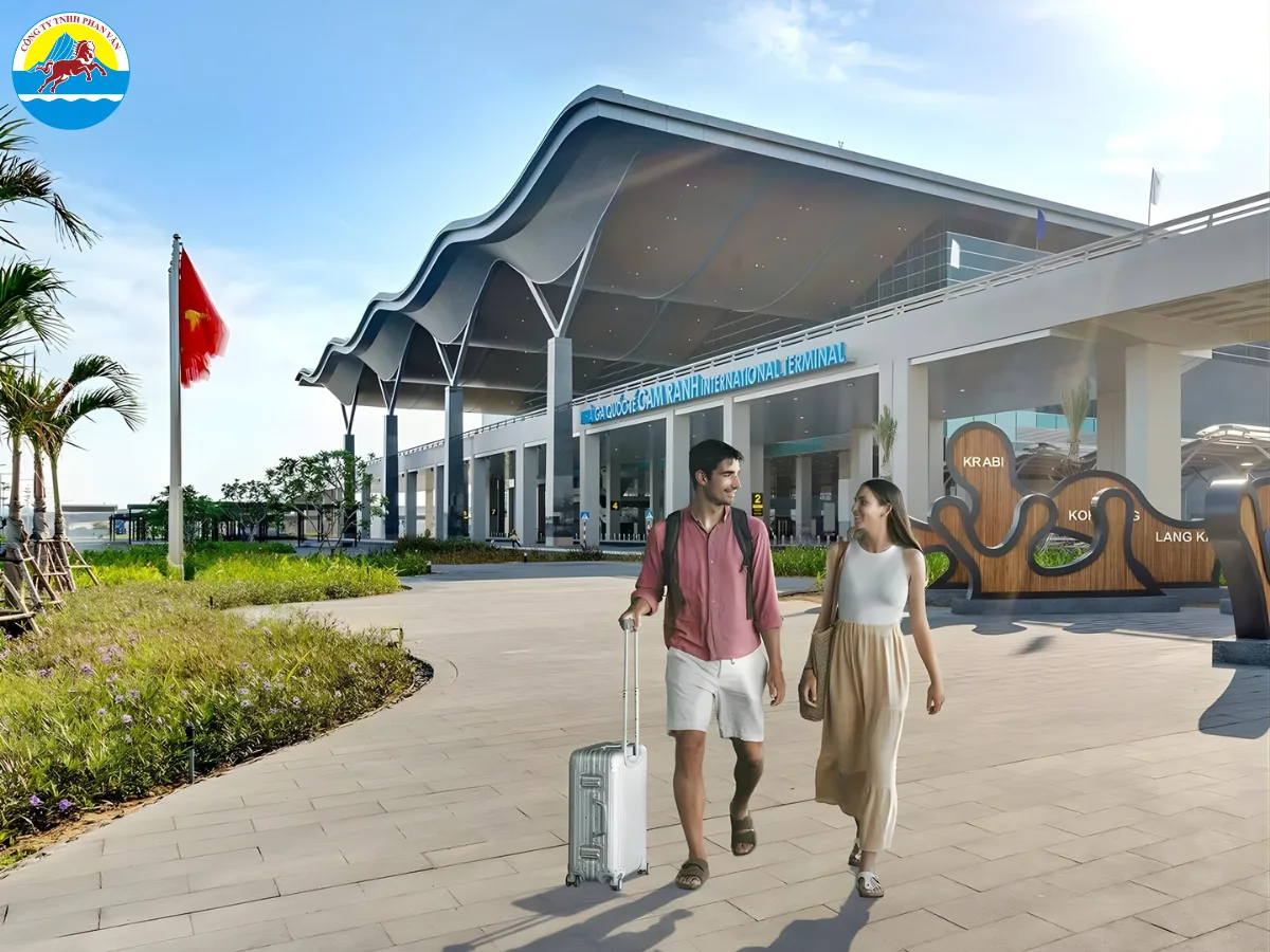 gần sân bay Cam Ranh có gì chơi