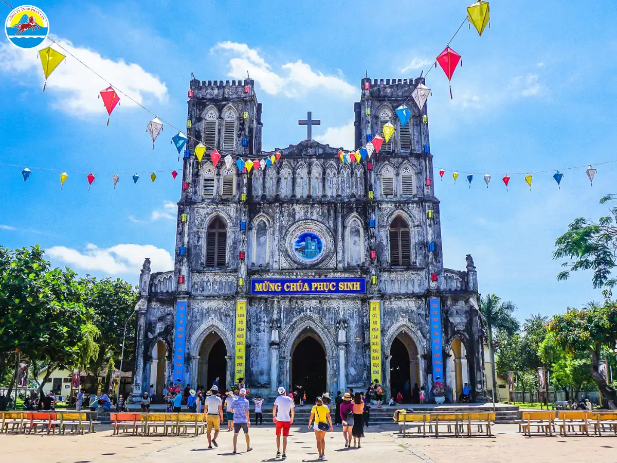 du lịch ghềnh đá đĩa phú yên​