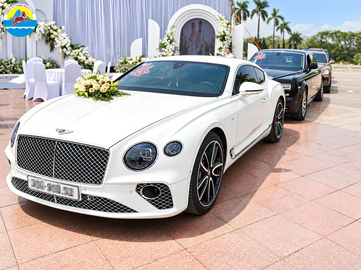 Siêu xe cưới Bentley Continental GT màu trắng sang trọng