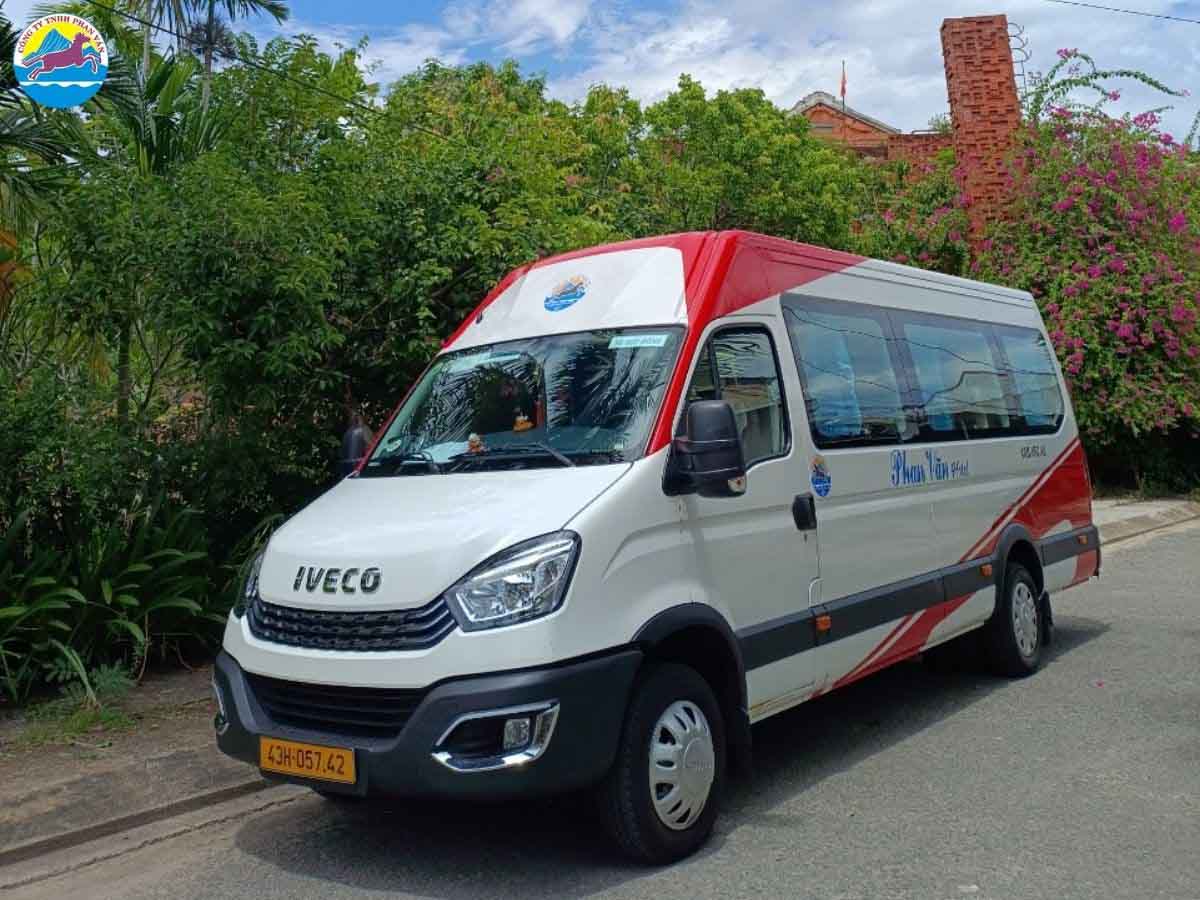 Khách hàng cần thanh toán trước 30% tổng chi phí chuyến đi