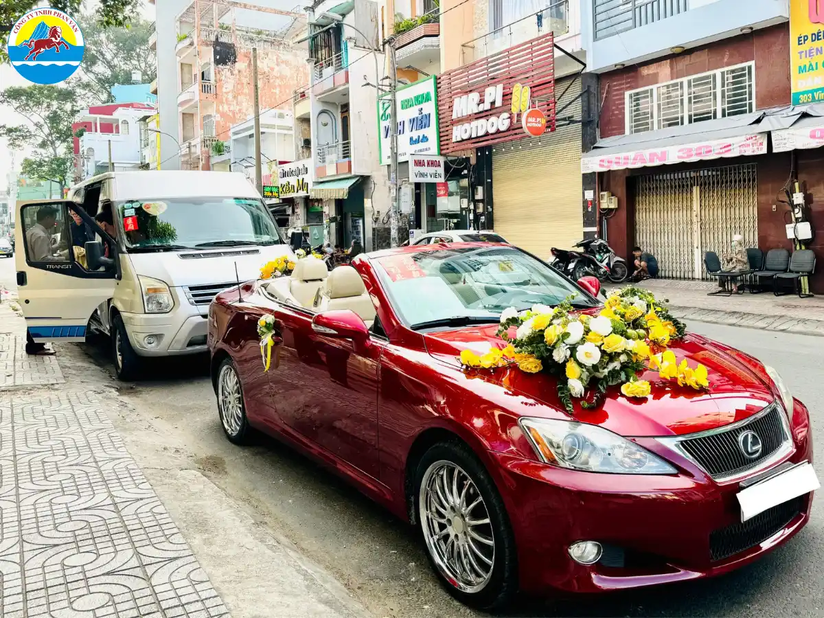 Xe cưới 4 - 5 chỗ (Xe hoa)