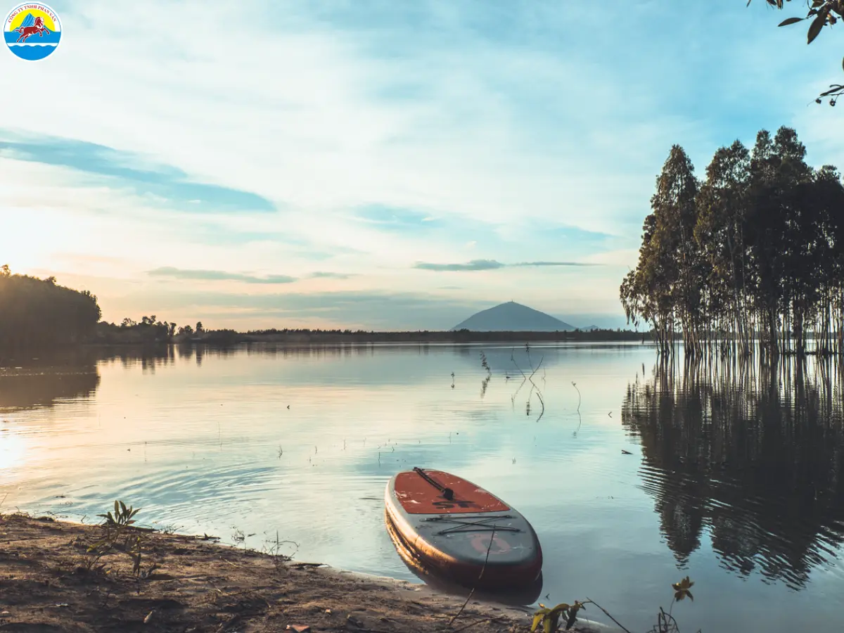 hồ dầu tiếng có gì chơi​