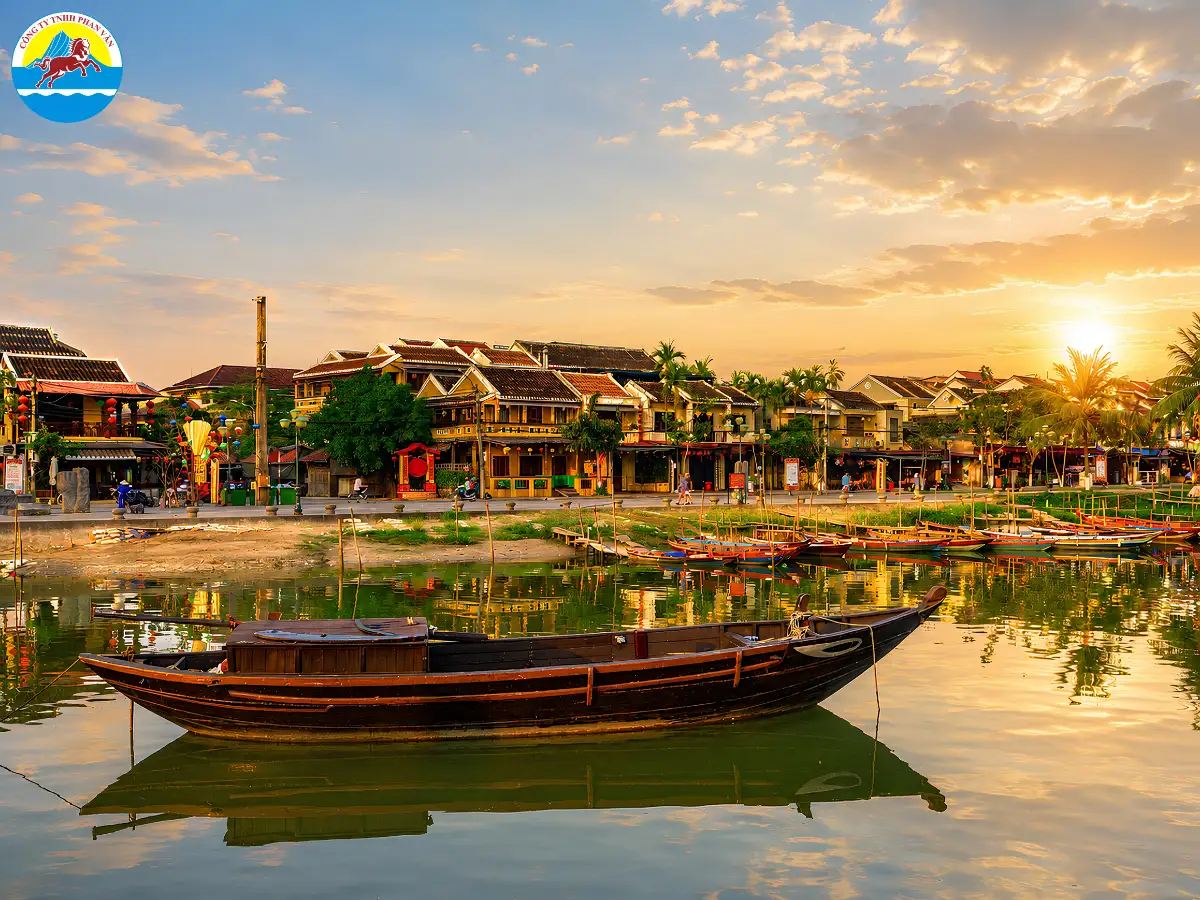 Hội An tháng 8