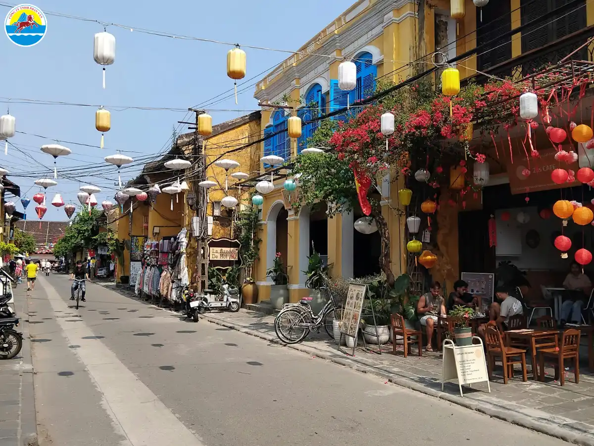 hội an tháng 8​