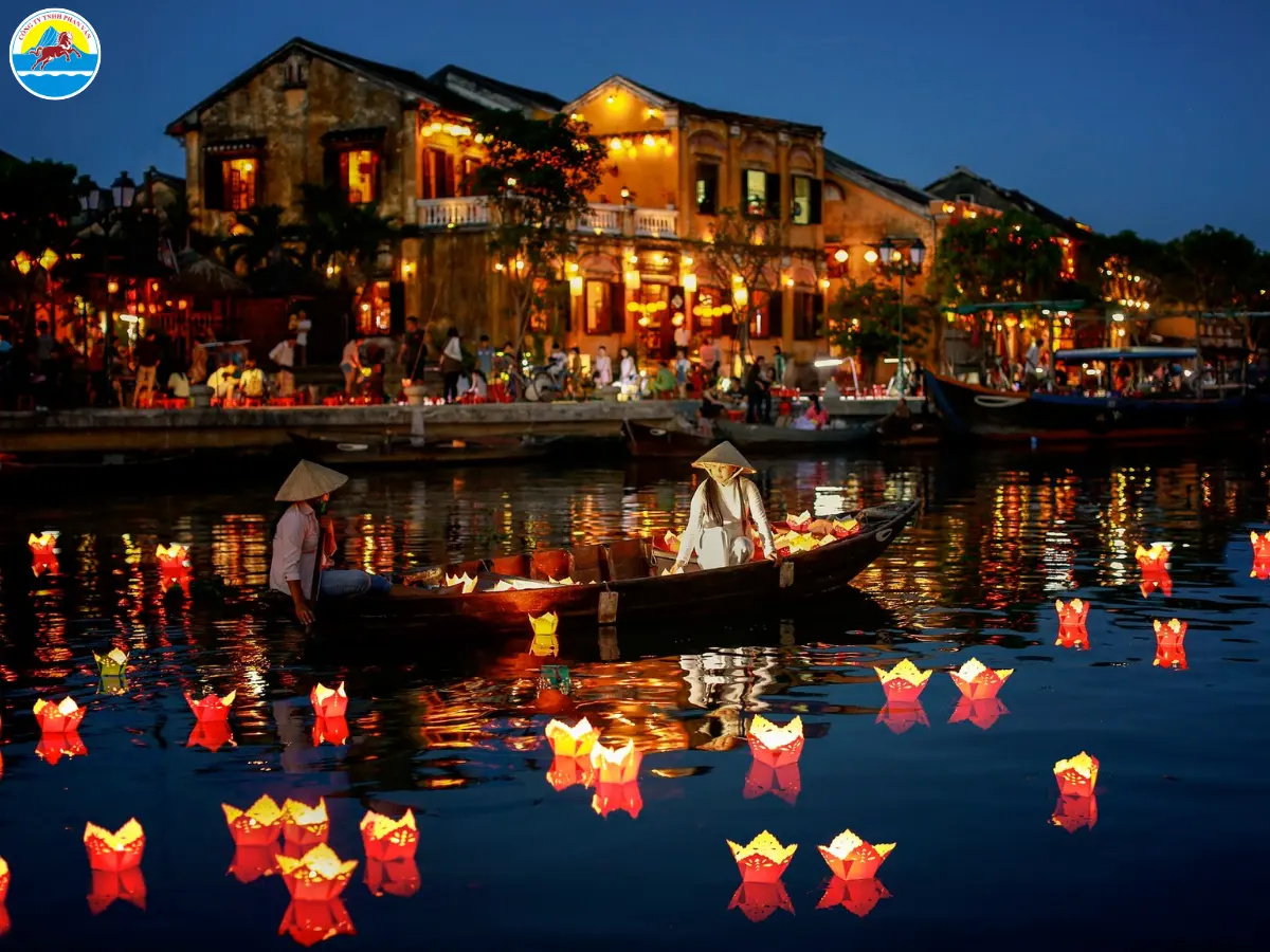 hội an tháng 8​