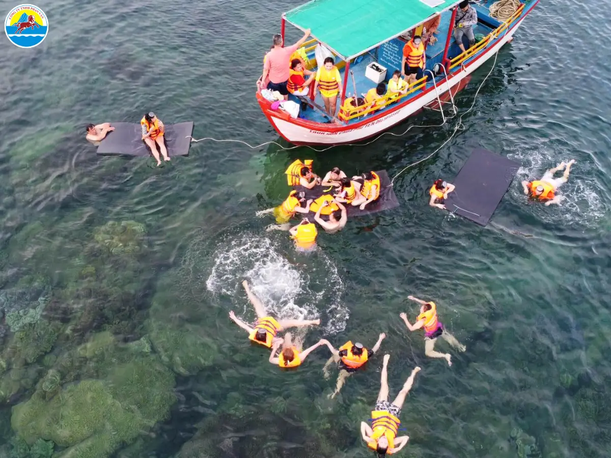 bãi biển hòn chùa