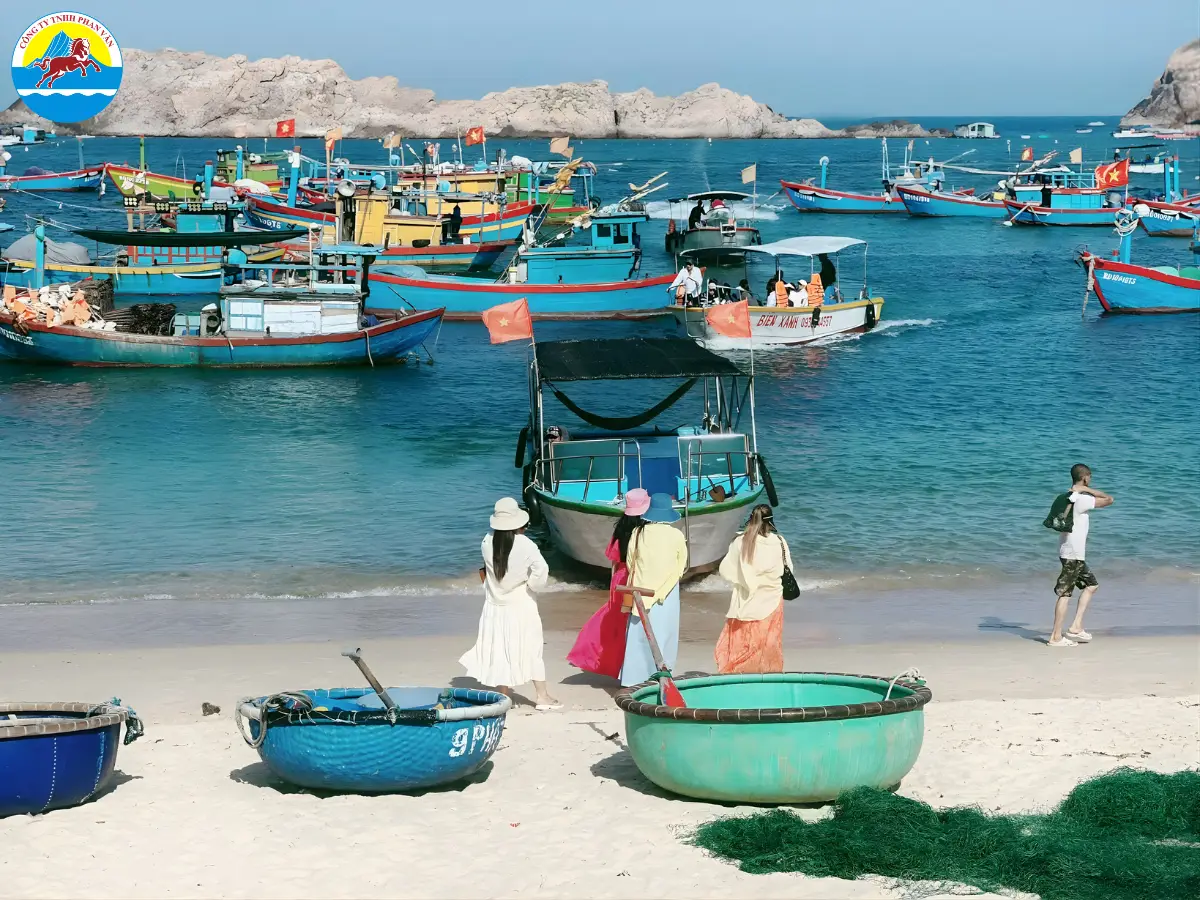 Làng chài Nhơn Hải