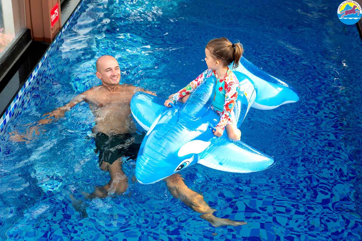 Tiện ích hồ bơi