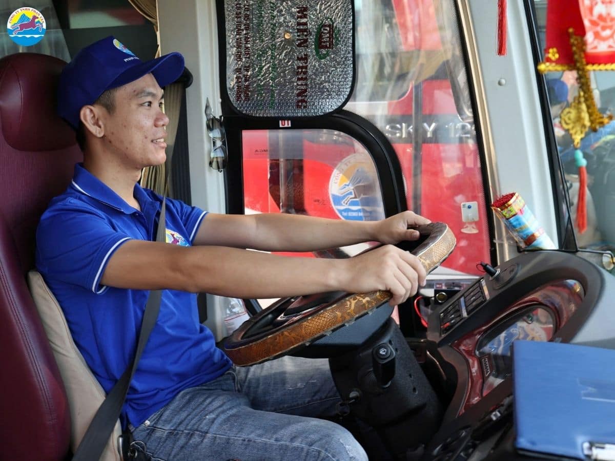 thuê xe hội an đi huế​