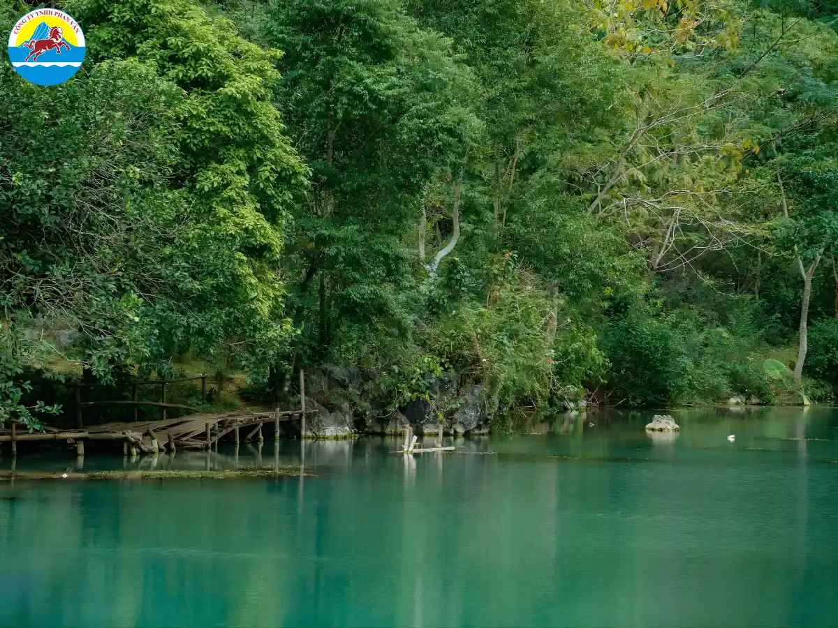 Di chuyển đến Hồ Nong Dùng