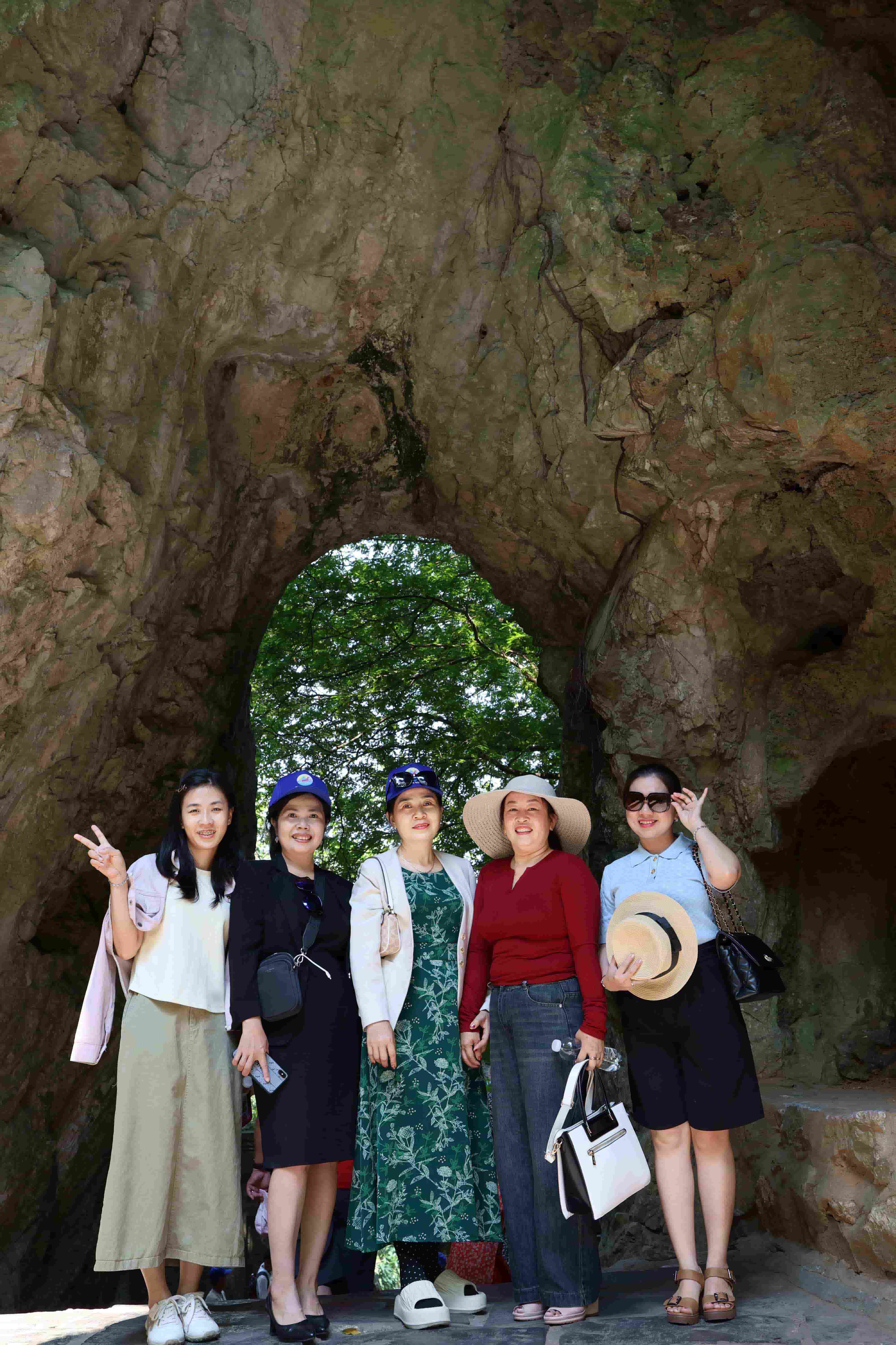 Hành Trình Gắn Kết: Đà Nẵng - Sơn Trà - Ngũ Hành Sơn - Hội An - Bà Nà Hills 4N3Đ