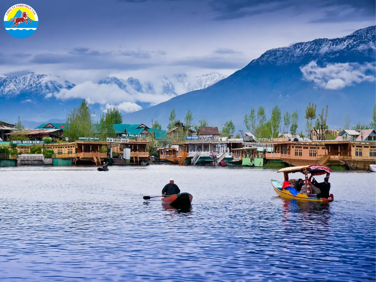 Kashmir đẹp quanh năm, mỗi mùa mang sắc thái riêng