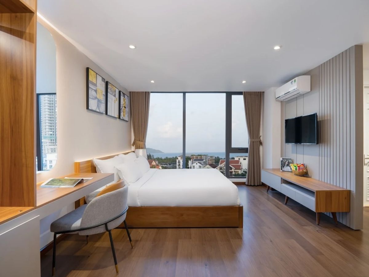 Phòng Dương Gia Hotel Đà Nẵng sạch sẽ, tiện nghi