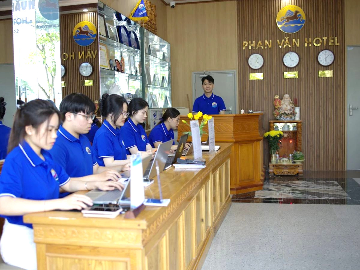 kham-pha-sam-son-3-ngay-2-dem-tu-da-nang-uu-dai-sieu-hap-dan-phan-van-travel-4