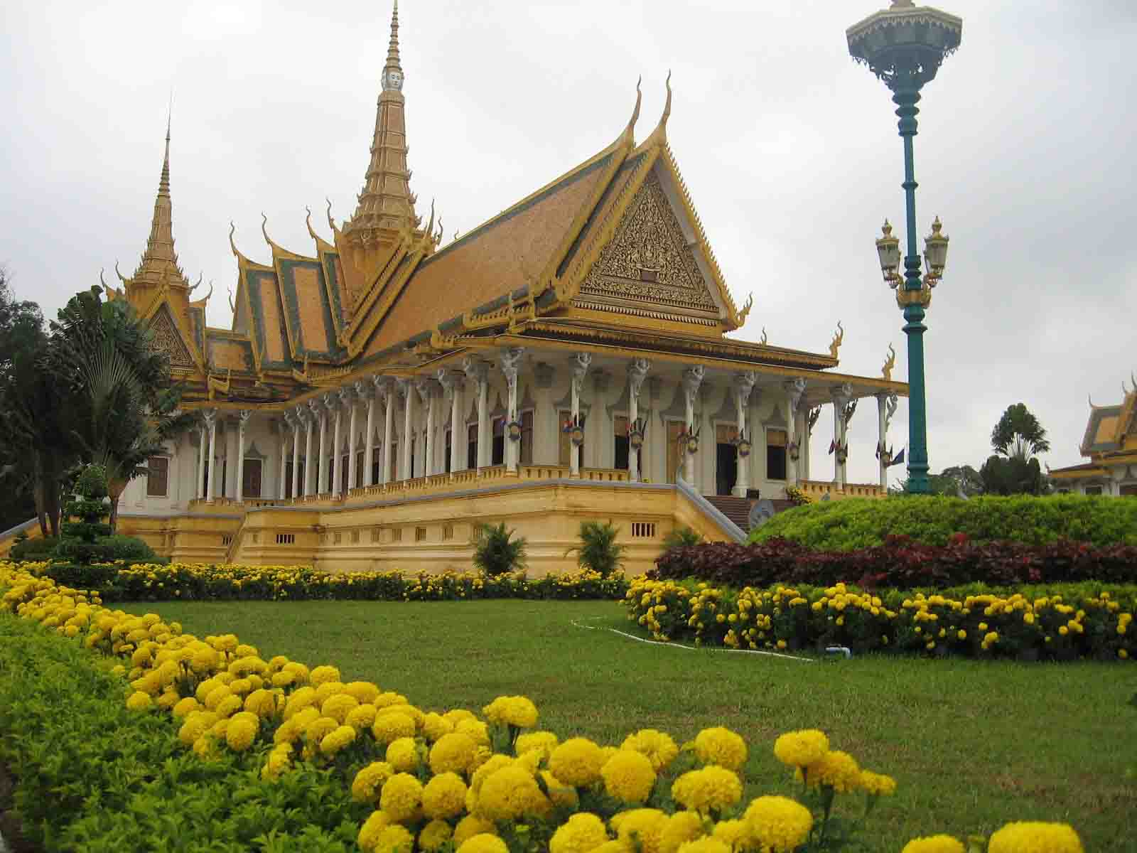 Cung điện Hoàng gia Campuchia