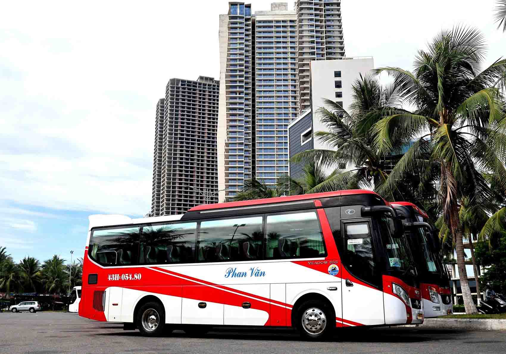 Xe 29 chỗ Phan Văn Travel