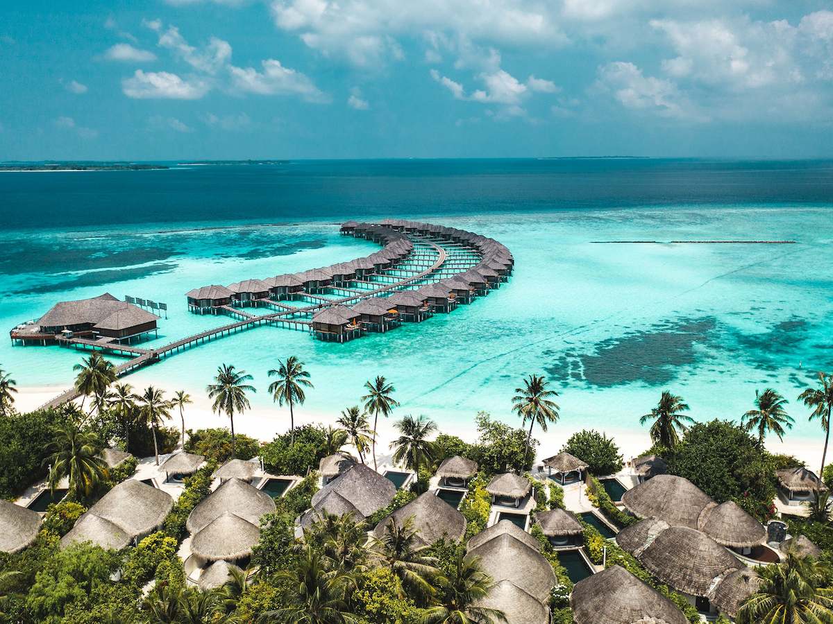 kham-pha-tour-du-lich-maldives-thien-duong-bien-xanh-long-lay-phan-van-travel-1