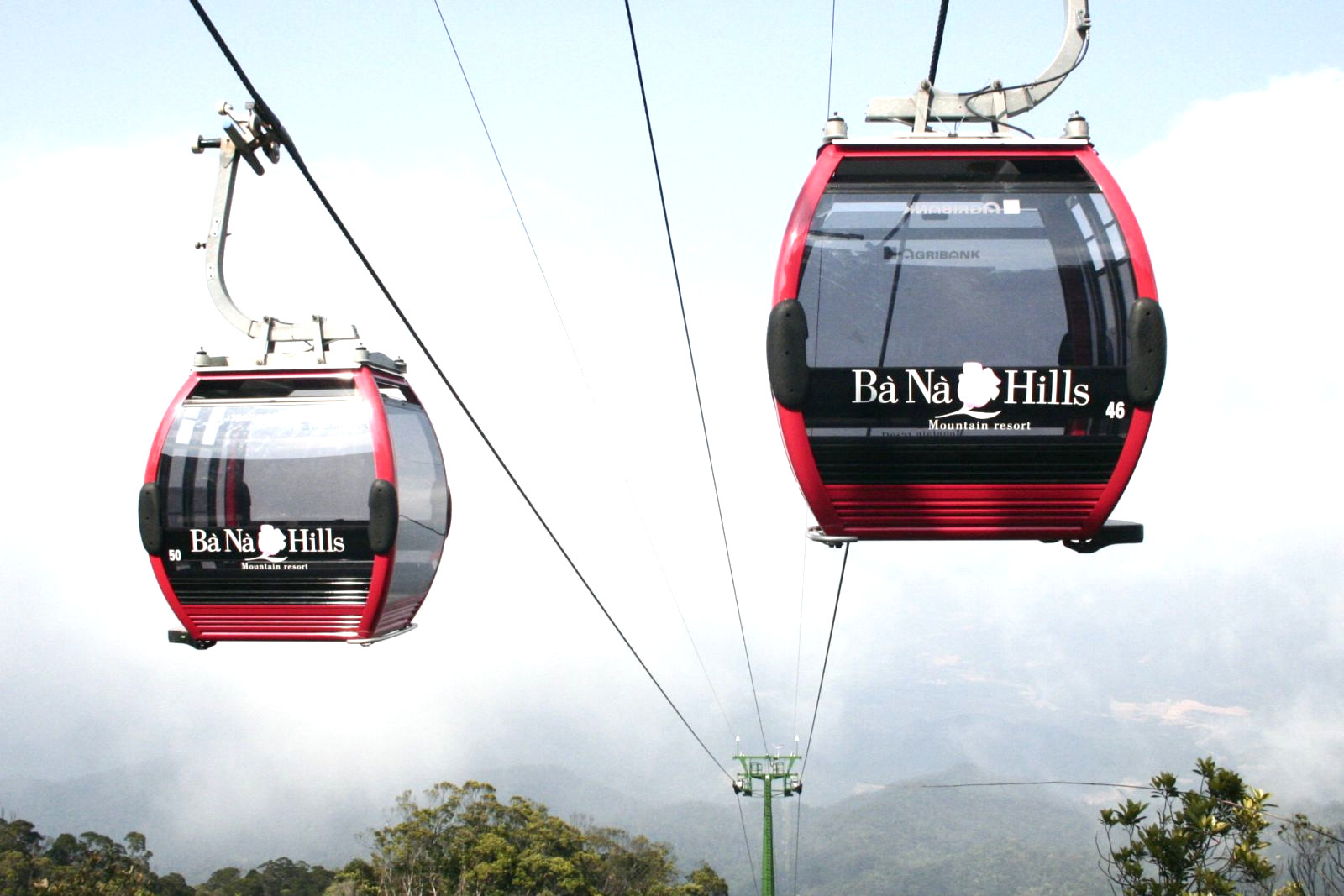 Cùng nhau trải nghiệm cáp treo Bà Nà Hills