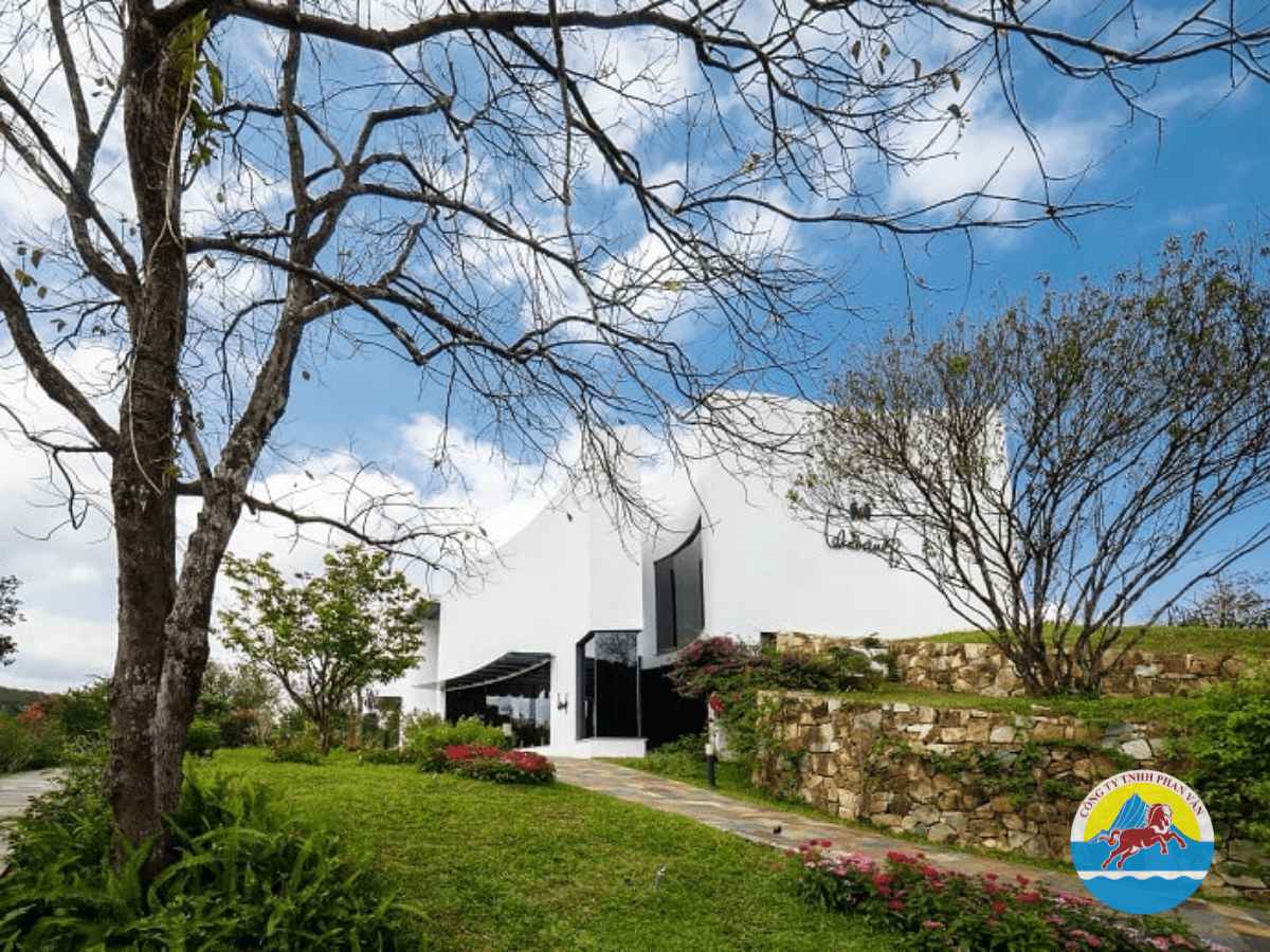 Không Gian Lưu Niệm Lê Bá Đảng