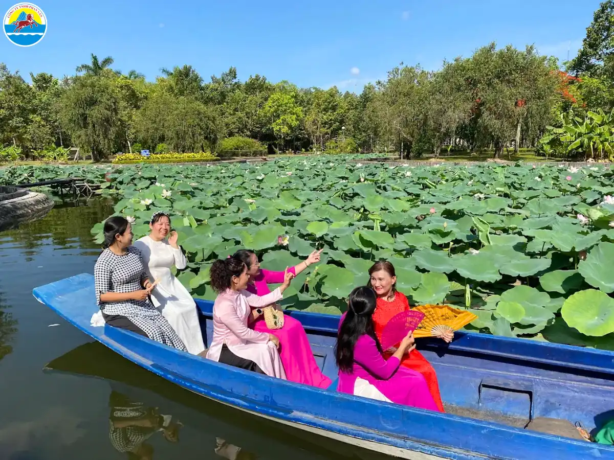 khu du lịch hóc môn​