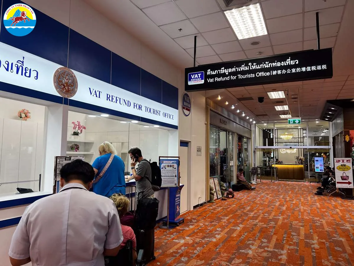 Lưu ý khi mua hàng tại các cửa hàng có biển hiệu "VAT Refund for Tourists"