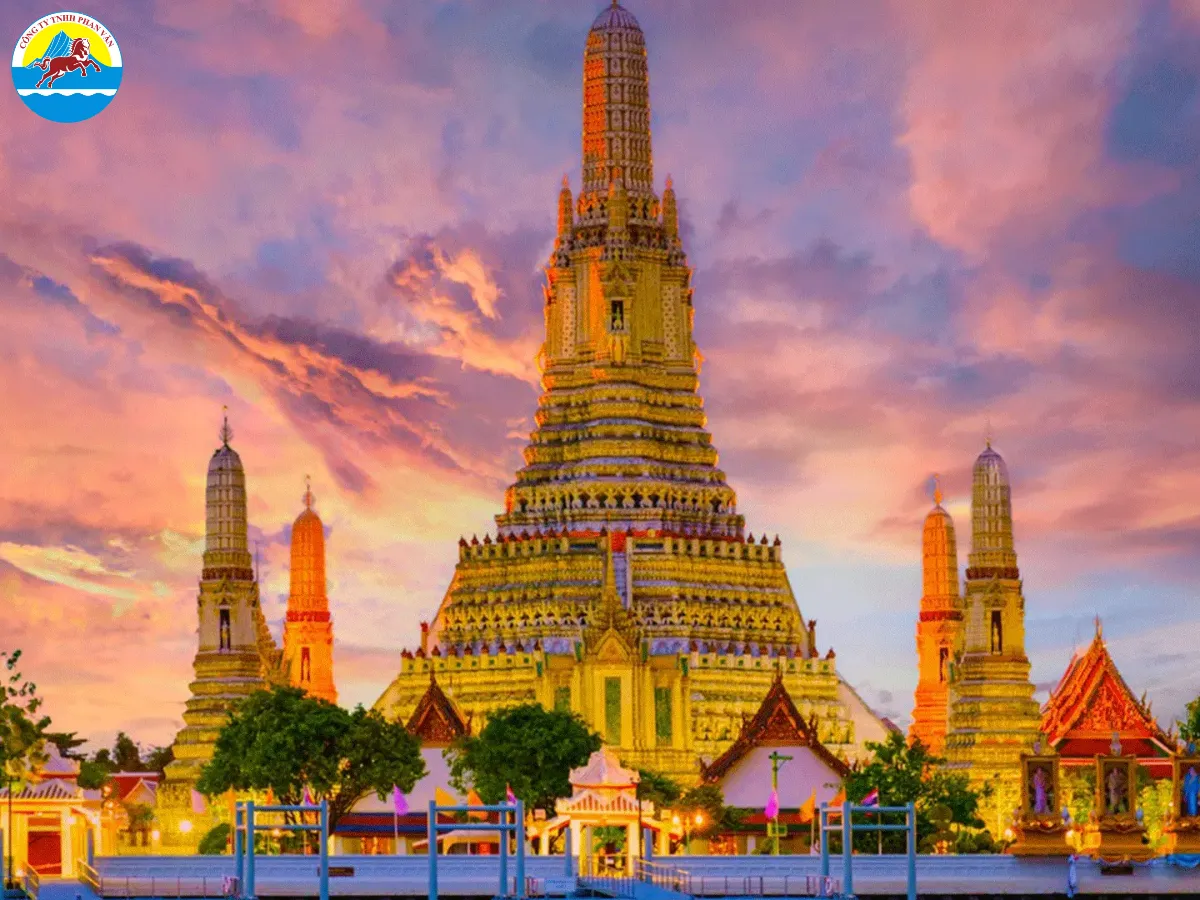 Wat Arun (Chùa Bình Minh)