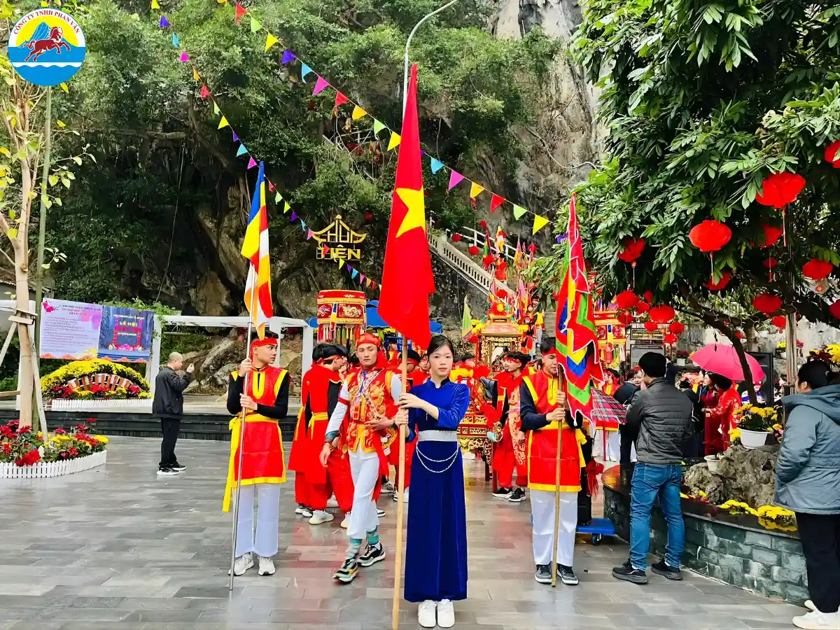 đi lễ Lạng Sơn​