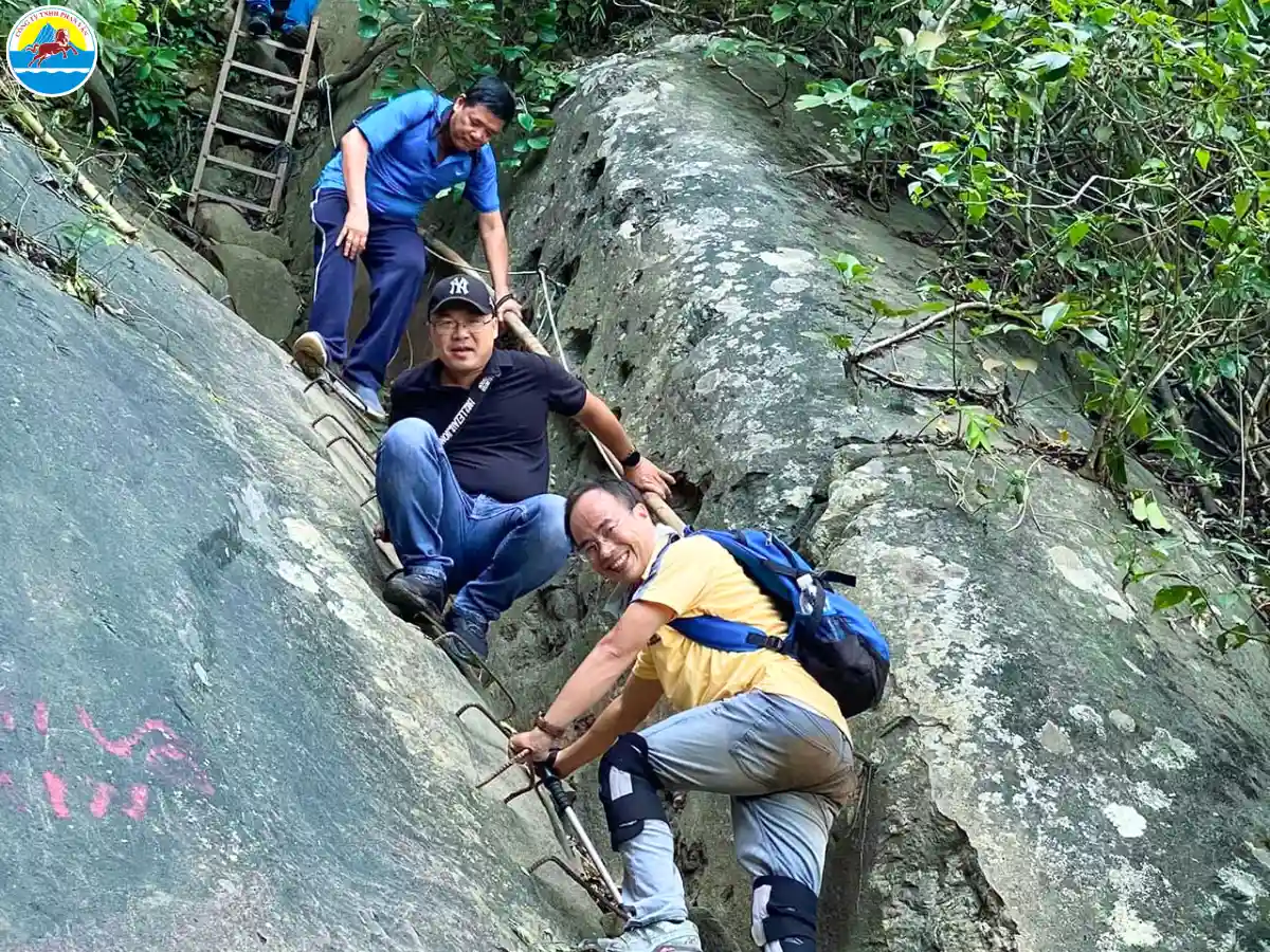 kinh nghiệm du lịch núi bà đen​