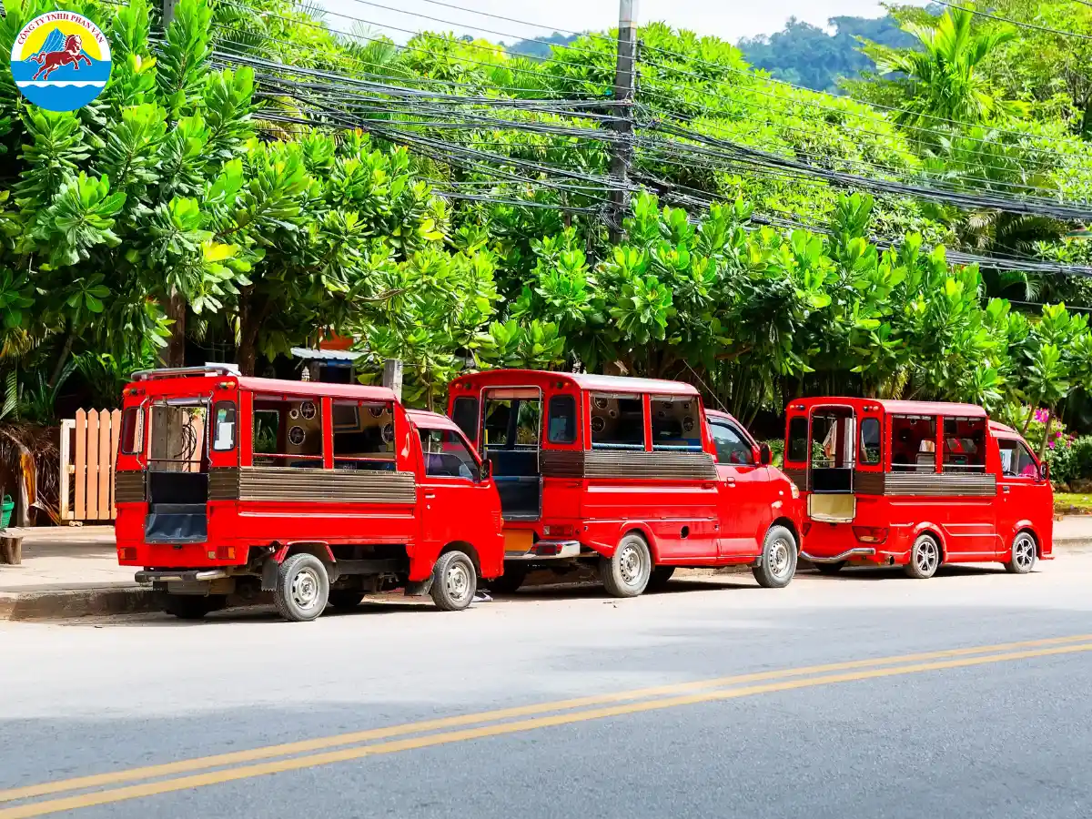 Songthaew tại Pattaya là phương tiện phổ biến cho khách du lịch